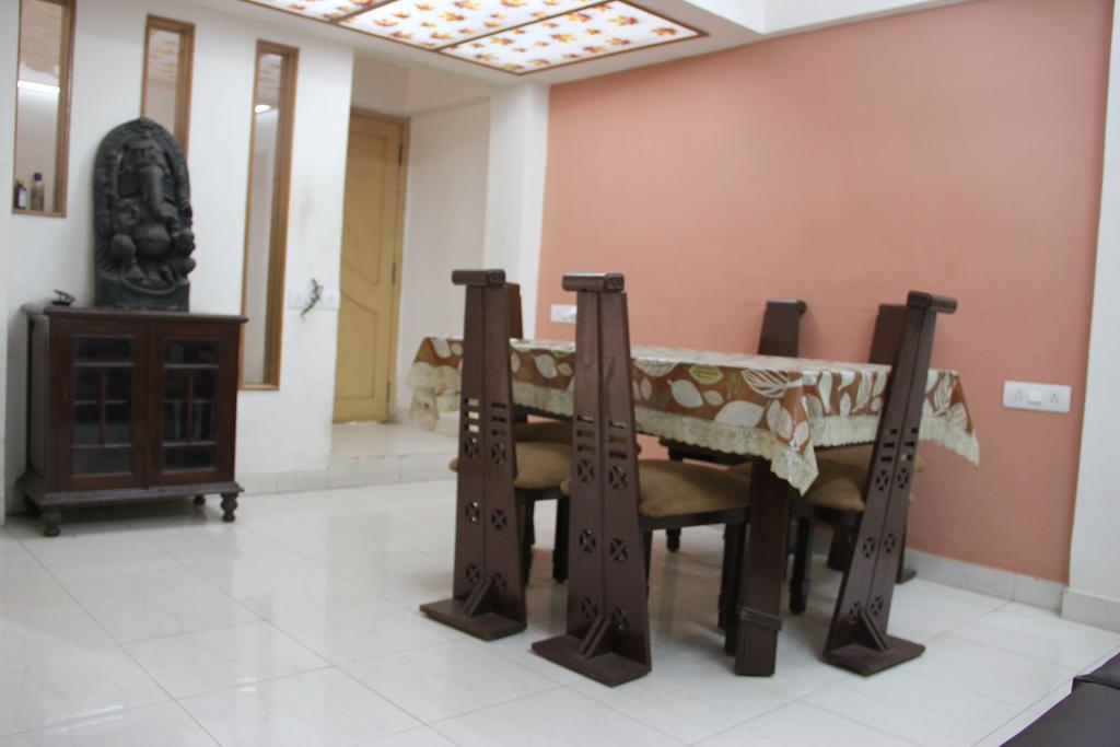 Sohum Habitat Goregaon Exhibition Centre Hotel Мумбай Екстериор снимка